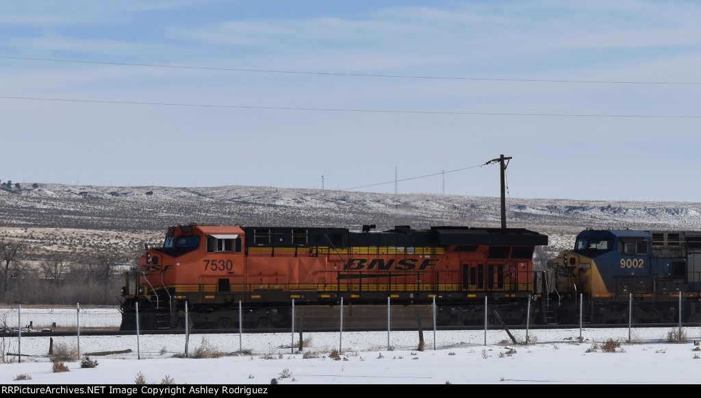 BNSF 7530